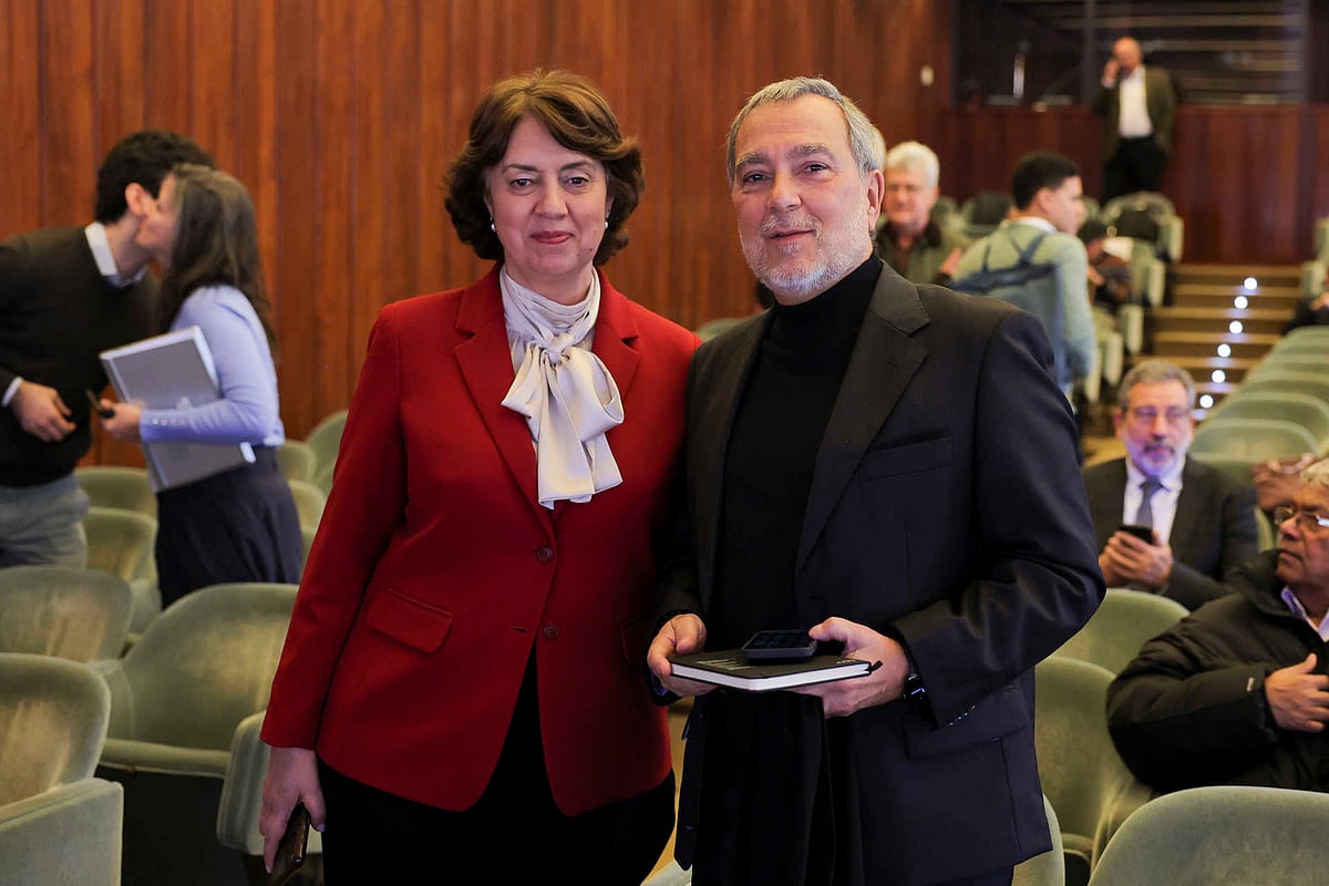 Valentina Marcelino (diretora adjunta do DN) com João Marcelino (ex-diretor do DN).